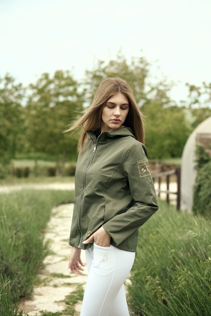 Green Zip-up hoodie windbreaker — dettaglio
