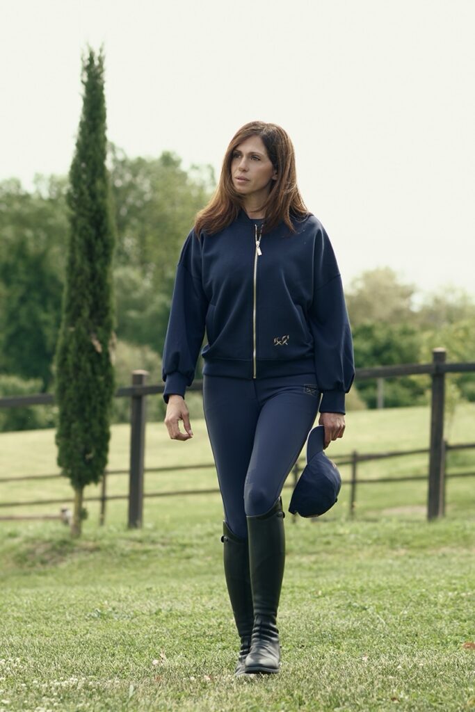Zip-up Sweatershirt — dettaglio