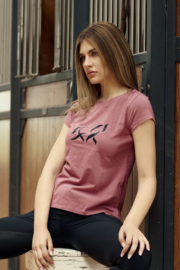 Pink T-Shirt — immagine 1